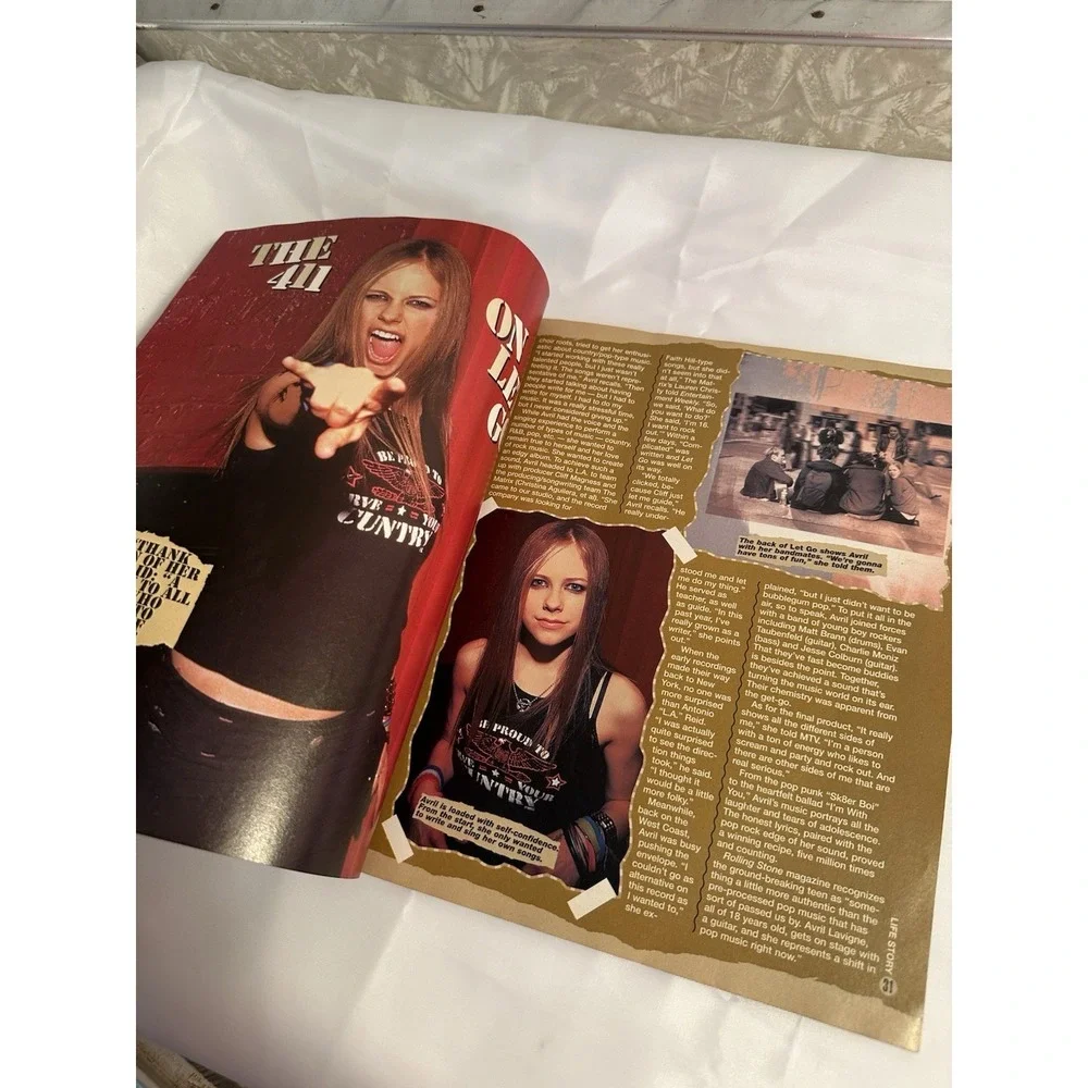 Life Story Magazine Avril Lavigne 2003 In Your Face Interview! VERY RARE